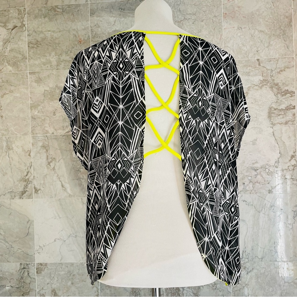 TORRID Geometric Open Back Top - Picture 6 of 9